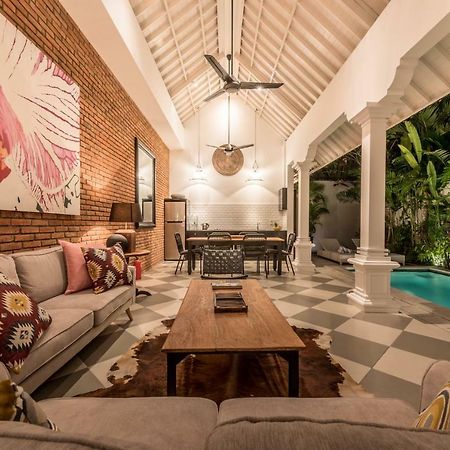 Villa Kilau Seminyak Esterno foto