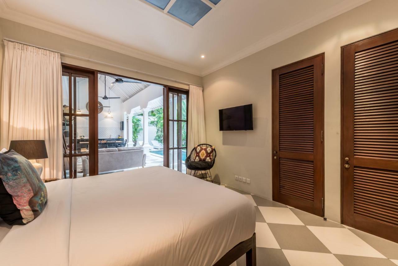 Villa Kilau Seminyak Esterno foto